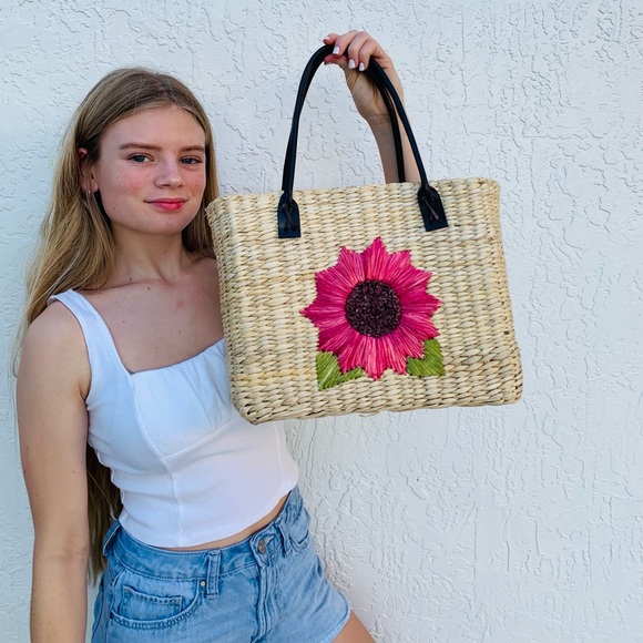 Moyna Handbags - Moyna woman’s straw pink sunflower bag purse